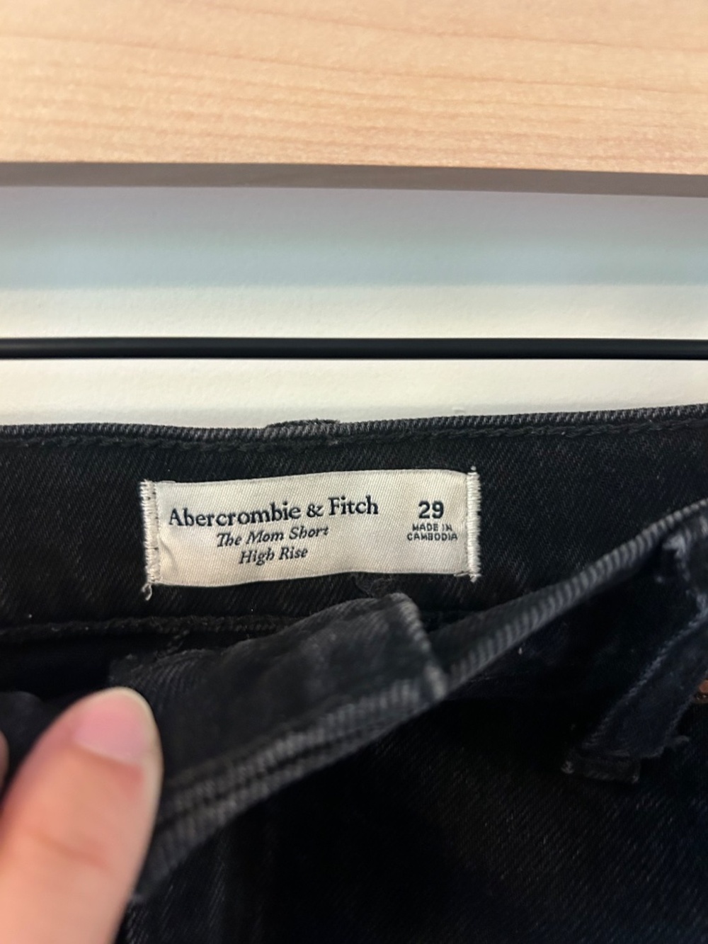 Abercrombie High Rise Mom Short - Picture 4 of 5